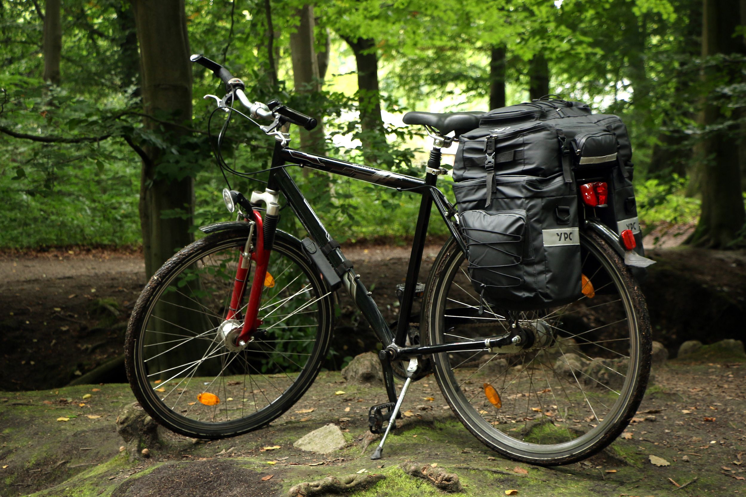 "Voyager" 3 in 1 Fahrradtasche für Gepäckträger XXL, 65L, wasserdicht, 55x50x40cm, Schwarz